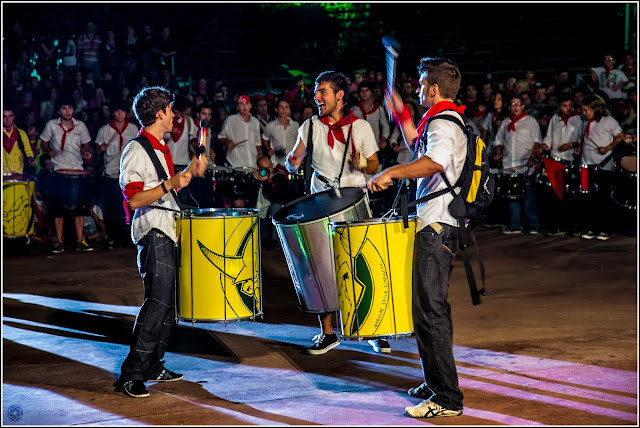 Seguici Popular de la Festa de Tardor de Sant Feliu de Llobregat: Fiesta a Contraluz