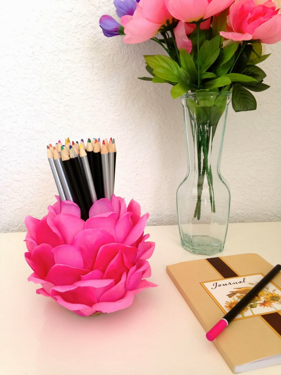 Miss Danielle Renee DIY Flower Petal Pencil Holder