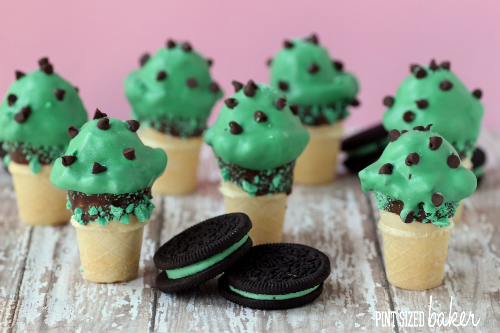 Chocolate Chip Mint Cake Pops Chocolate Chip Mint Cake Pops