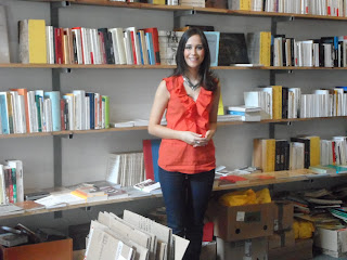 Fotografia da apresentadora Sandra Torres