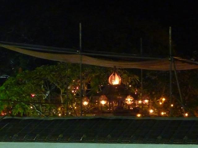 Perahera le passage au temple de Kataragama