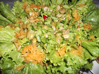 SALADA TROPICAL