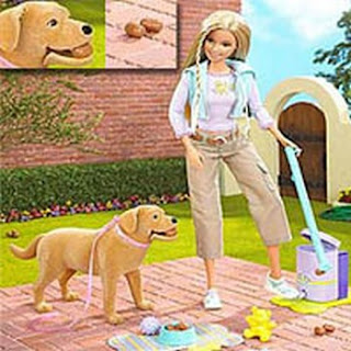 Barbie y Tanner el perro