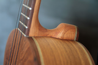 Venezuelan Cuatro Luiggi Luthier heel