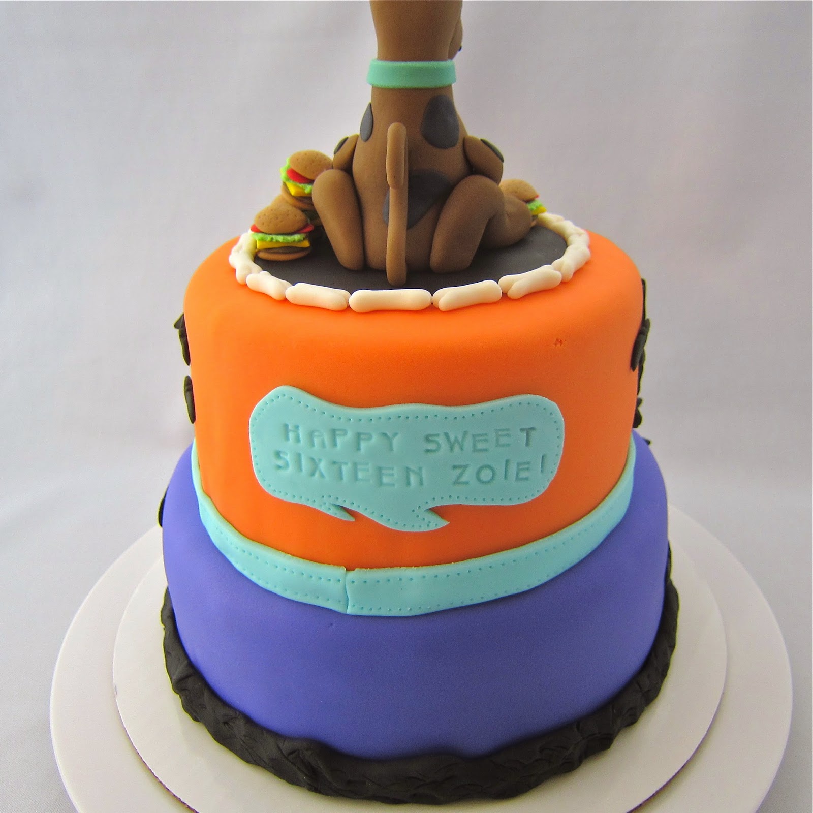 Clever Wren: Scooby-Doo Cake - Cake of Cakes!