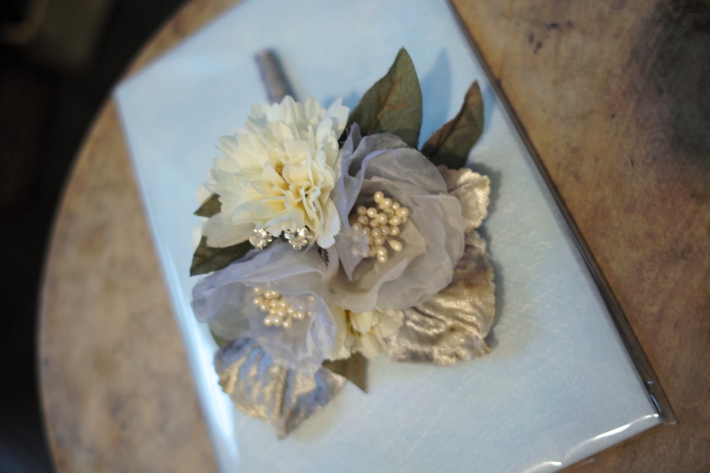葉織 Haori Flowers 新宿区のお花屋さん コサージュお作りいたします