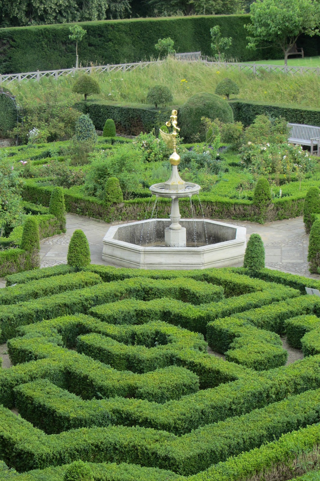 The Magical Christmas Wreath Company Hatfield House