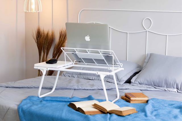 Mesa de Colo Dobrável para Notebook Aramado com Madeira Mesa de Colo Dobrável para Notebook Aramado com Madeira