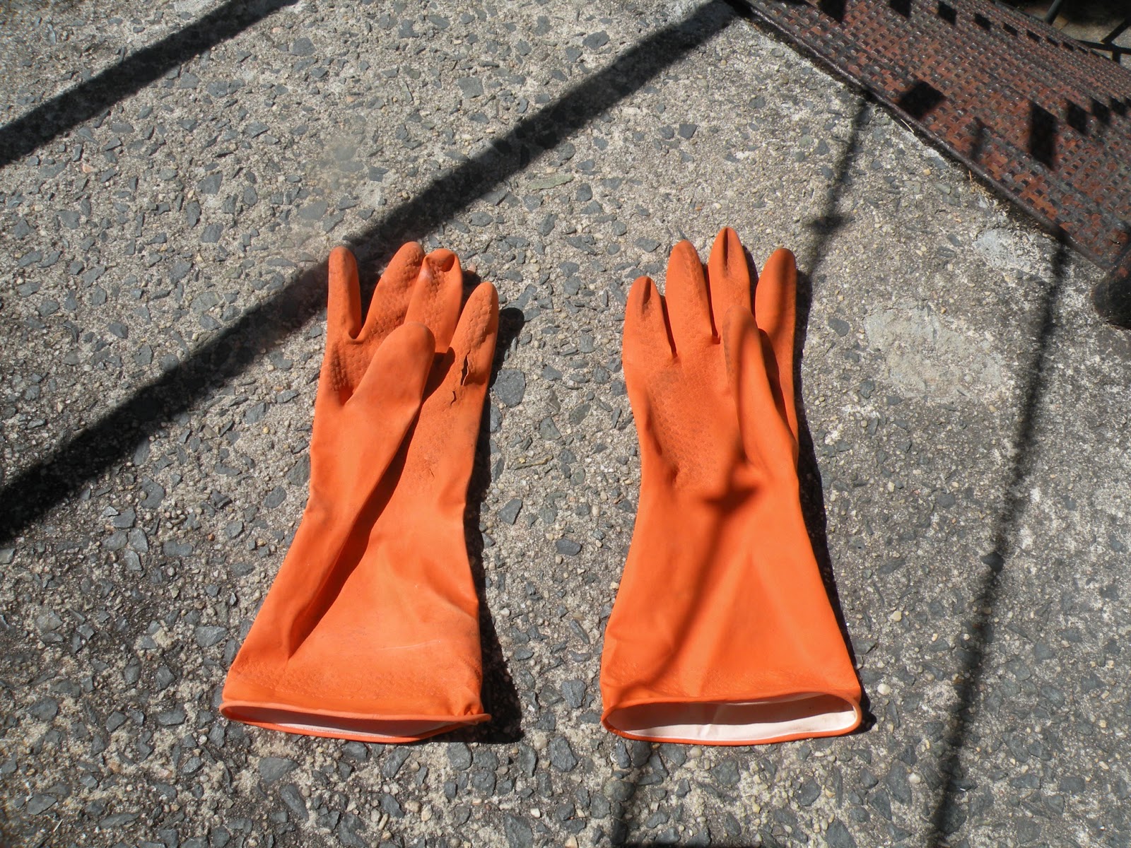 Chirality of Gloves "If you turn a lefthanded glove inside out, it