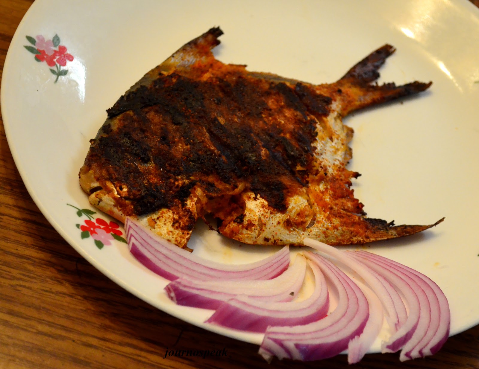 Grilled Pomfret for a weeknight !!! JOURNOSPEAK