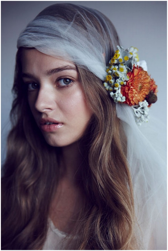 Wianki ślubne z żywych kwiatów, kwiaty we włosach, wianki z kwiatów, ślub w stylu Vintage, upięcia ślubne z kwiatami, stroiki ślubne z kwiatami, kwiaty do ślubu, wianek do włosów, wianki z gipsówki, wianki z piwonii, wianki z rumianku, wianki z lawendy, ślub na wiosnę, letni ślub, blog śluby, konsultanci Ślubni