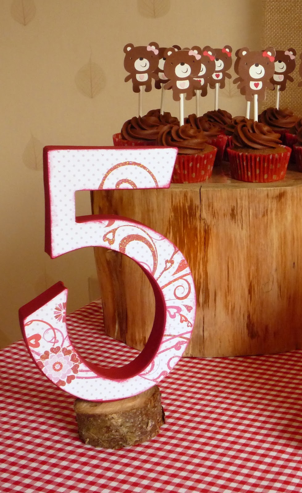 That Cute Little Cake {Party}We're Going on a Bear Hunt Birthday Party