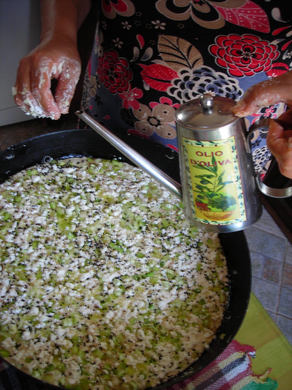 Emecik Günleri Datça�da Basma Börek Sazlı Usulü