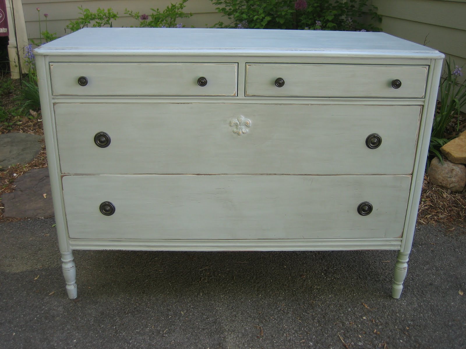 Elizabeth & Co. French Blue Dresser