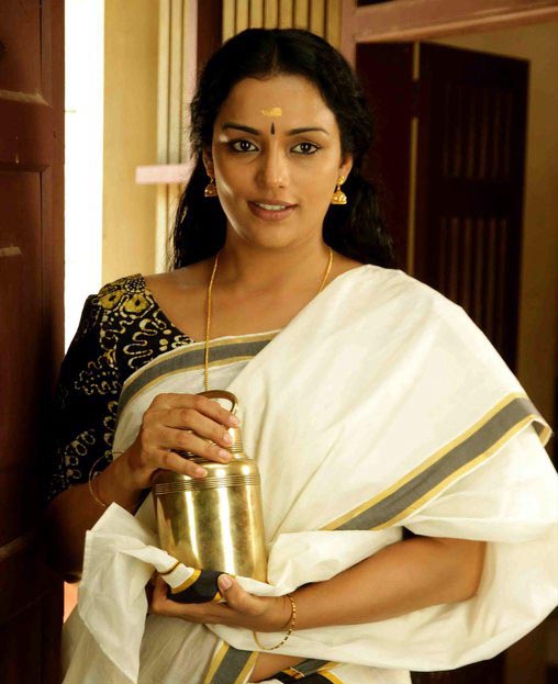 swetha menon hot in rathinirvedam remake