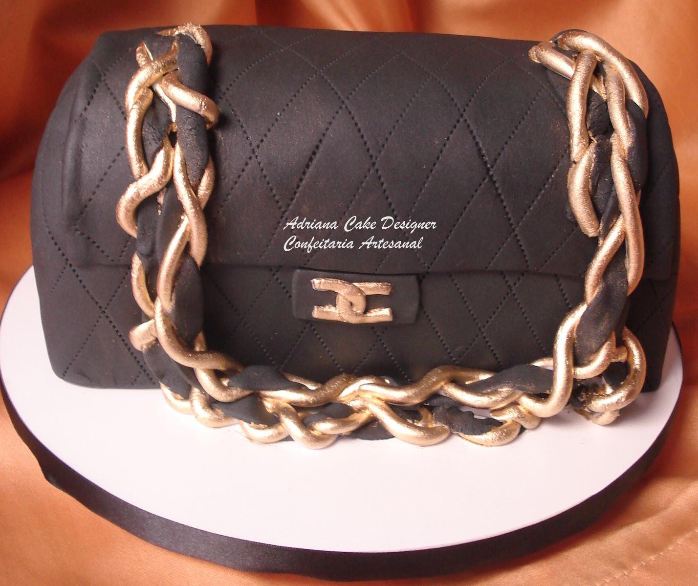 Bolo Bolsa Chanel Personalizado com Pasta Americana - Morumbi
