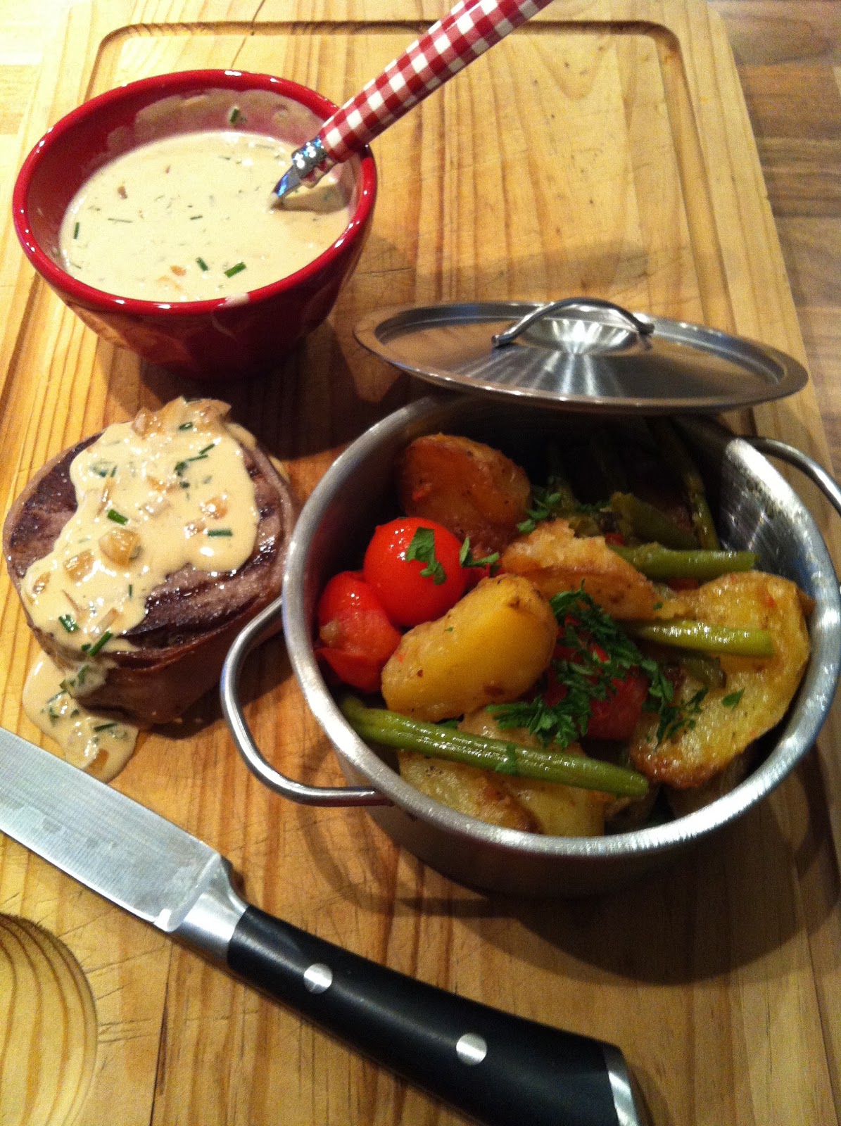 TOURNEDOS SAUCE AUX ÉCHALOTES