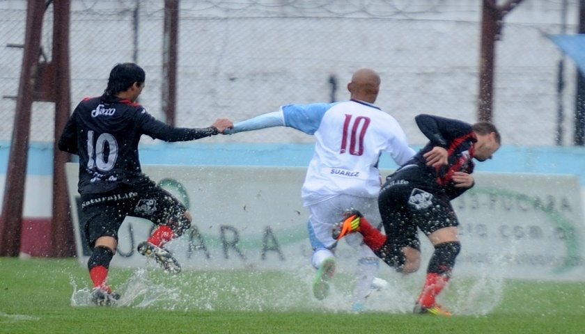 2016 - Uai vs Defe bajo el agua!!