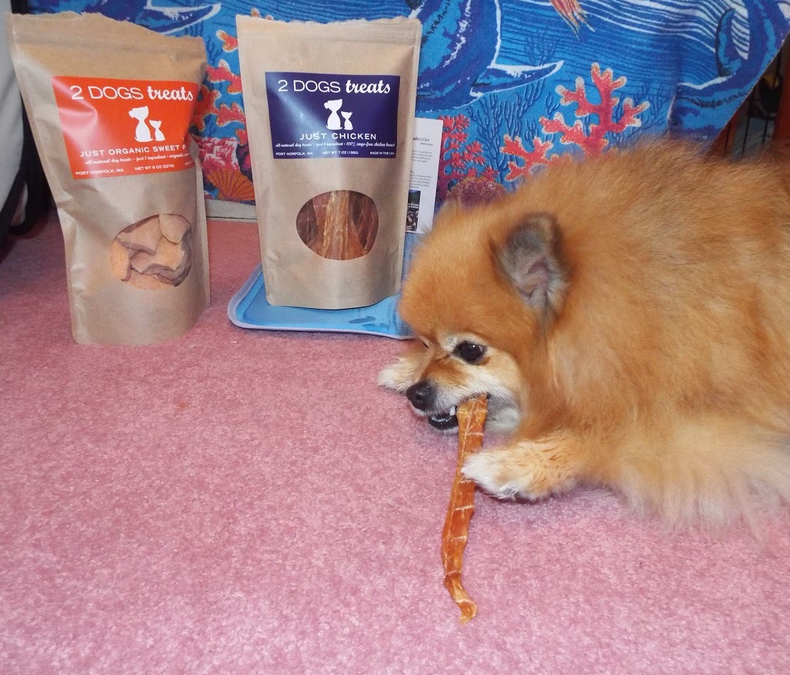 Pepper's Paws 2 Dogs Treats Pet Product Review & Giveaway