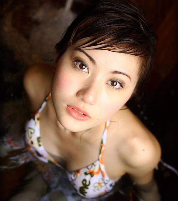 hot asians in bikini photos 05