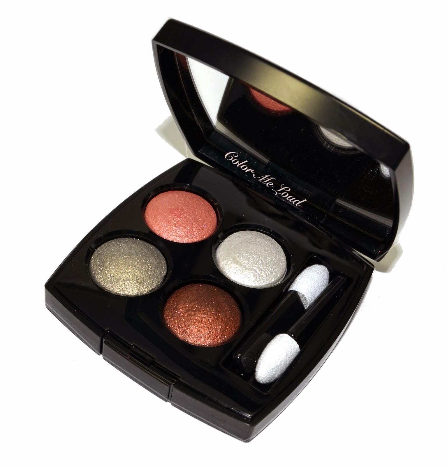 Chanel Tisse Fantaisie (236) Les 4 Ombres Multi-Effect Quadra Eyeshadow  Review & Swatches