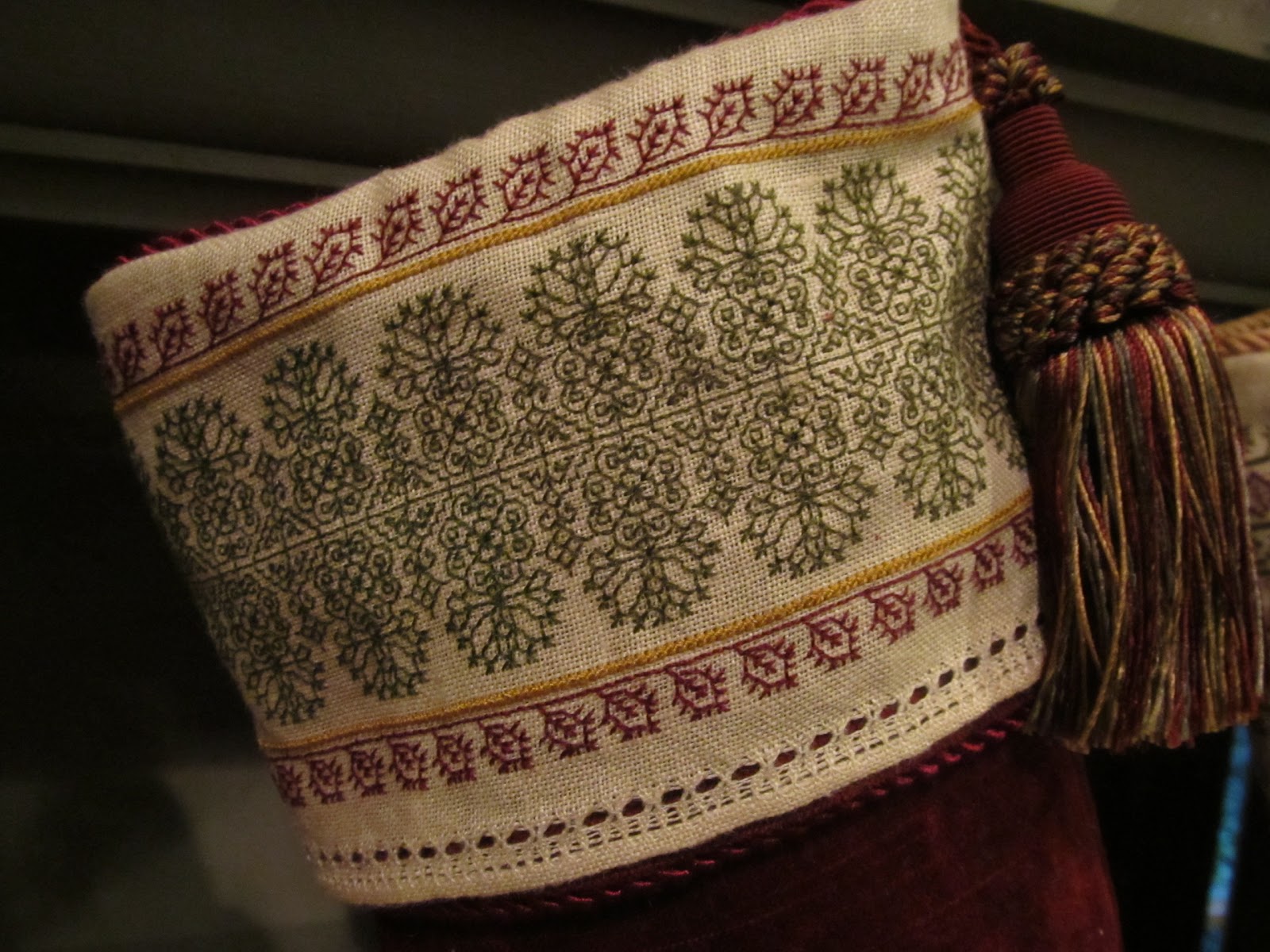 Elizabethan Stockings