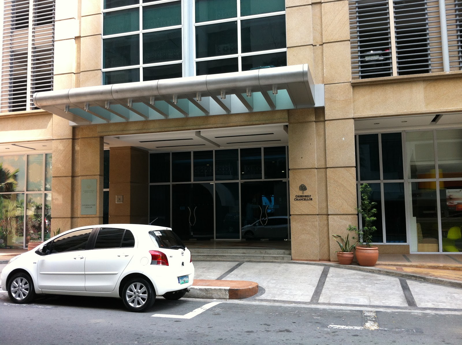 New luxury condo in Makati and a big 2br condo in Ortigas Center for