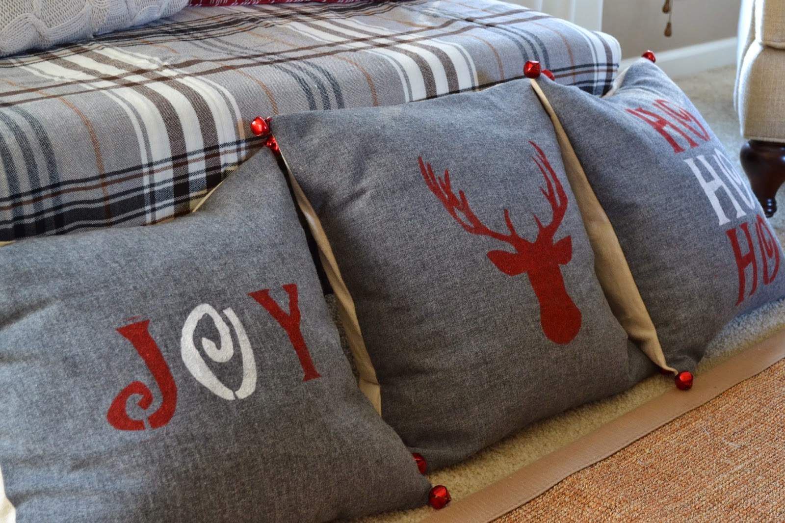Beachwood Place Diy Christmas Pillows