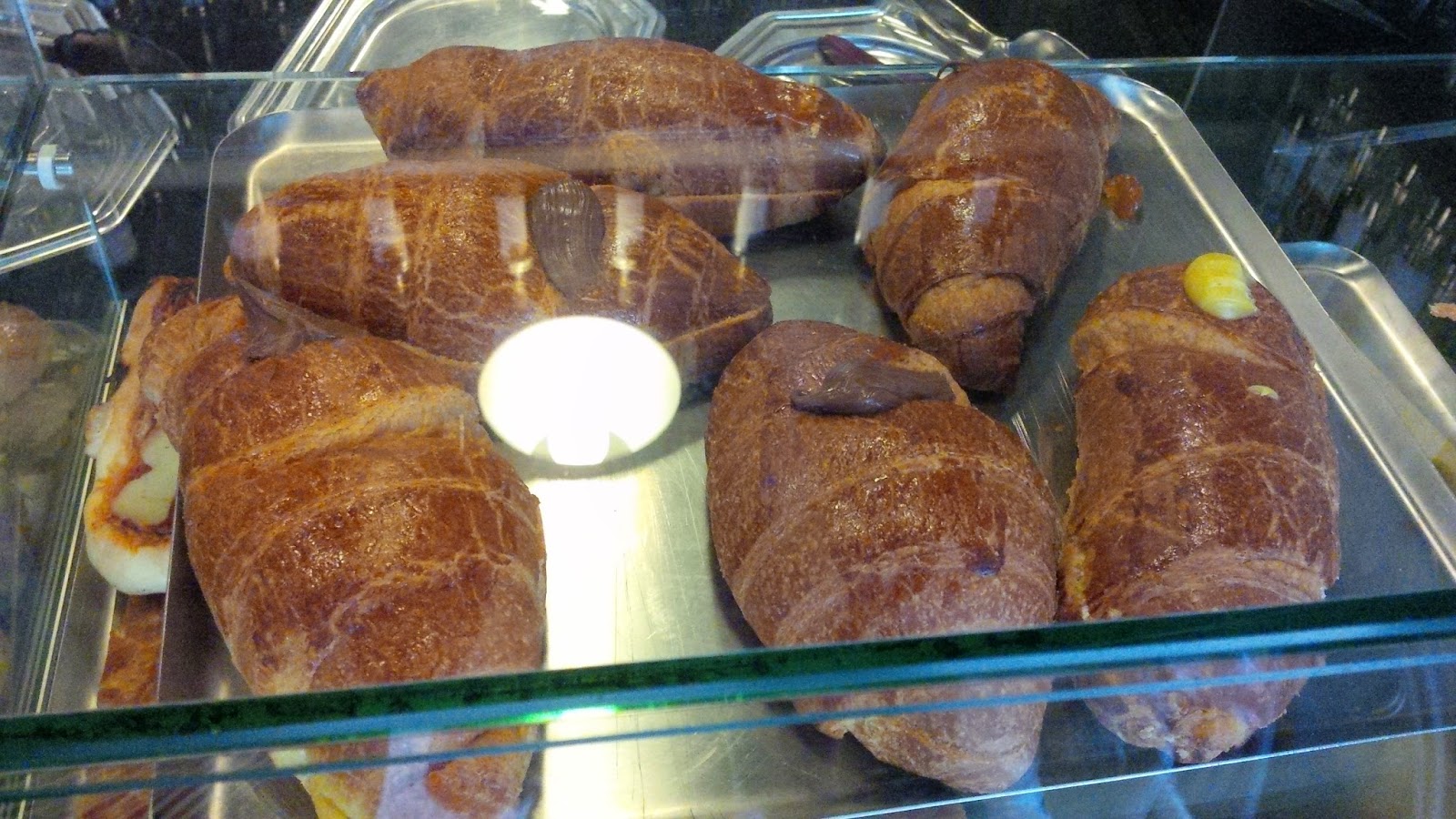 Large brioches with custard and chocolate