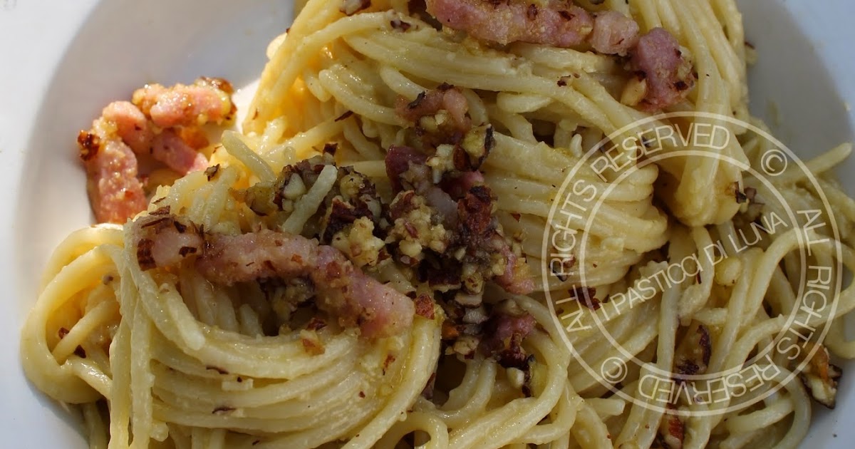 I Pasticci di Luna Spaghetti gustosi con pancetta, uova, formaggio e