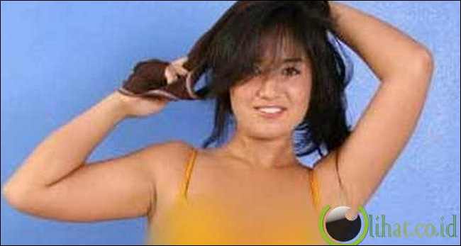 Nakia Ty a.k.a Angelina Lee Nakia Ty a.k.a Angelina Lee