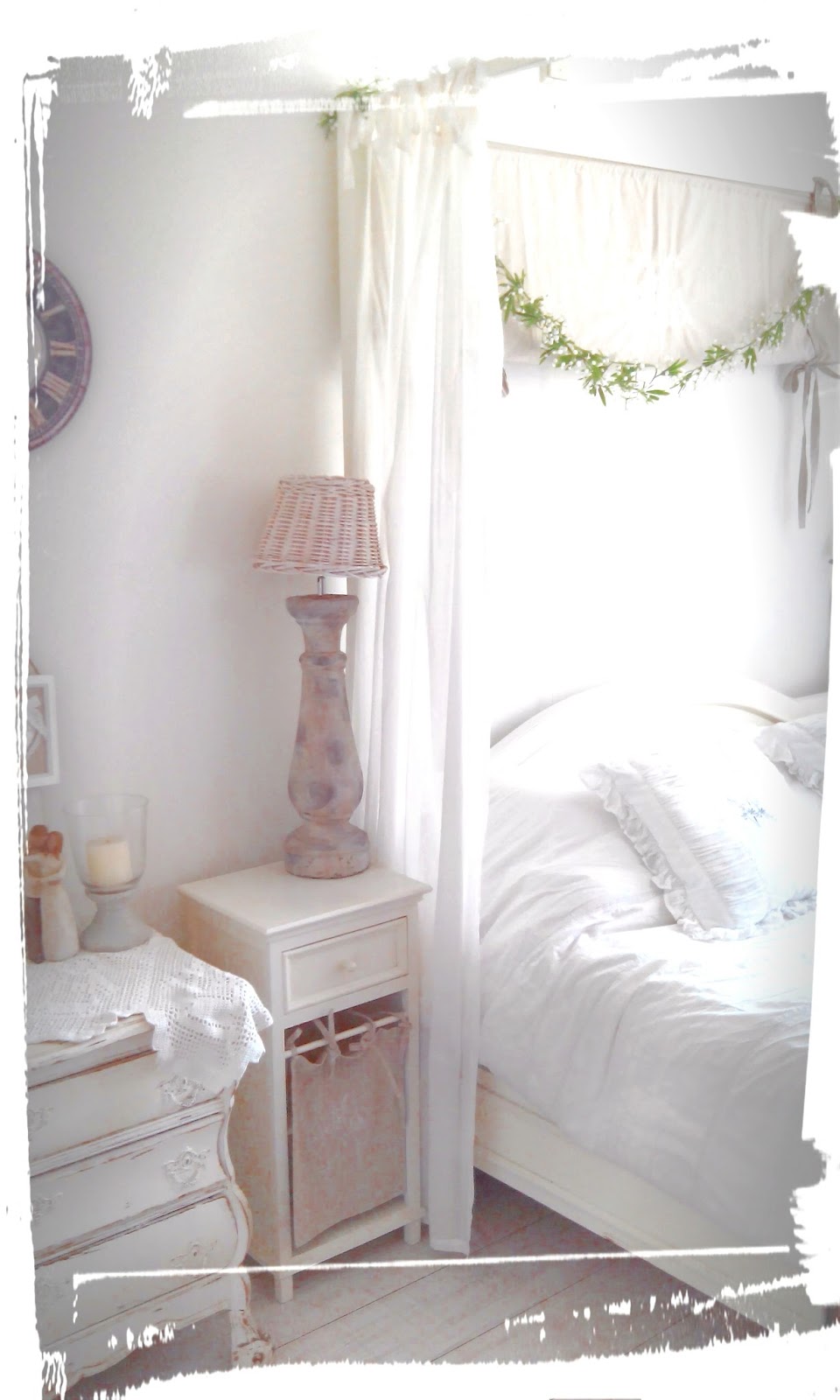 La maison crook: our shabby chic bedroom