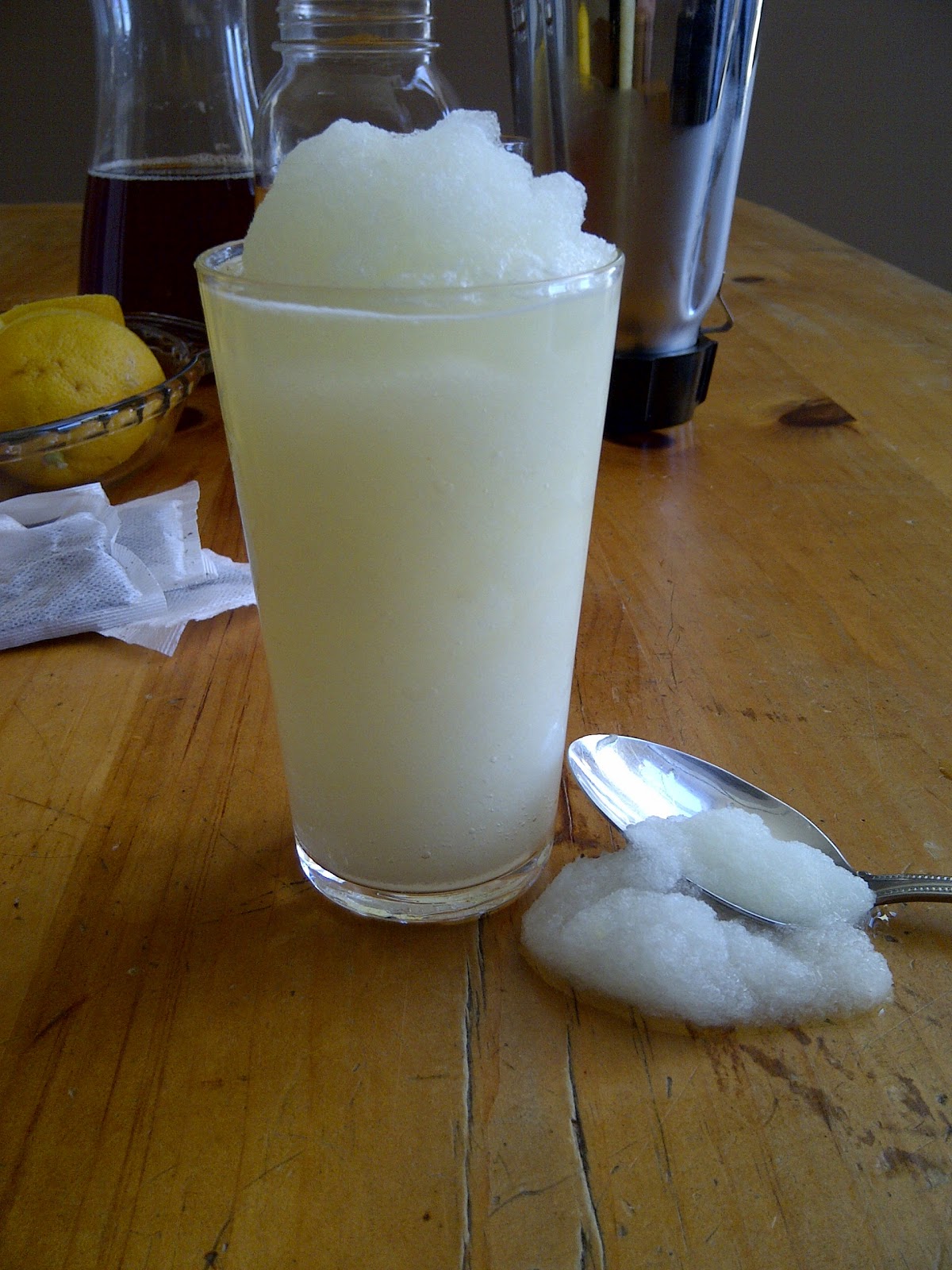 Soliloquy Of Food & Such: DIY Del's Lemonade (Frozen Soft-Serve Lemonade)