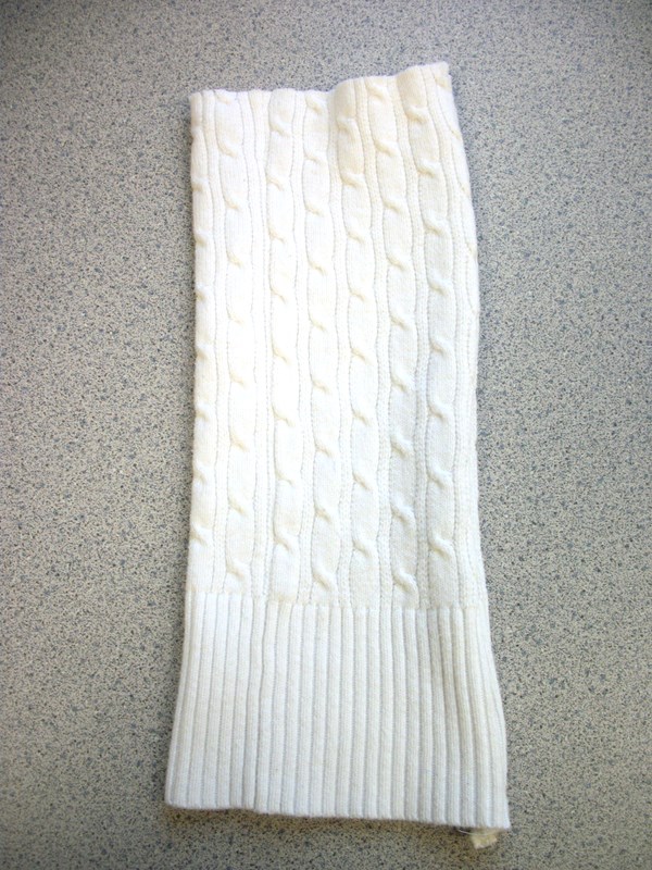 Katie.J.Gibson {Knee Warmer Tutorial}