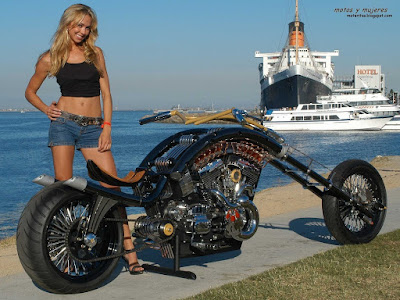 motos-mujeres-chopper-custom-chicas-wallpaper-facebook