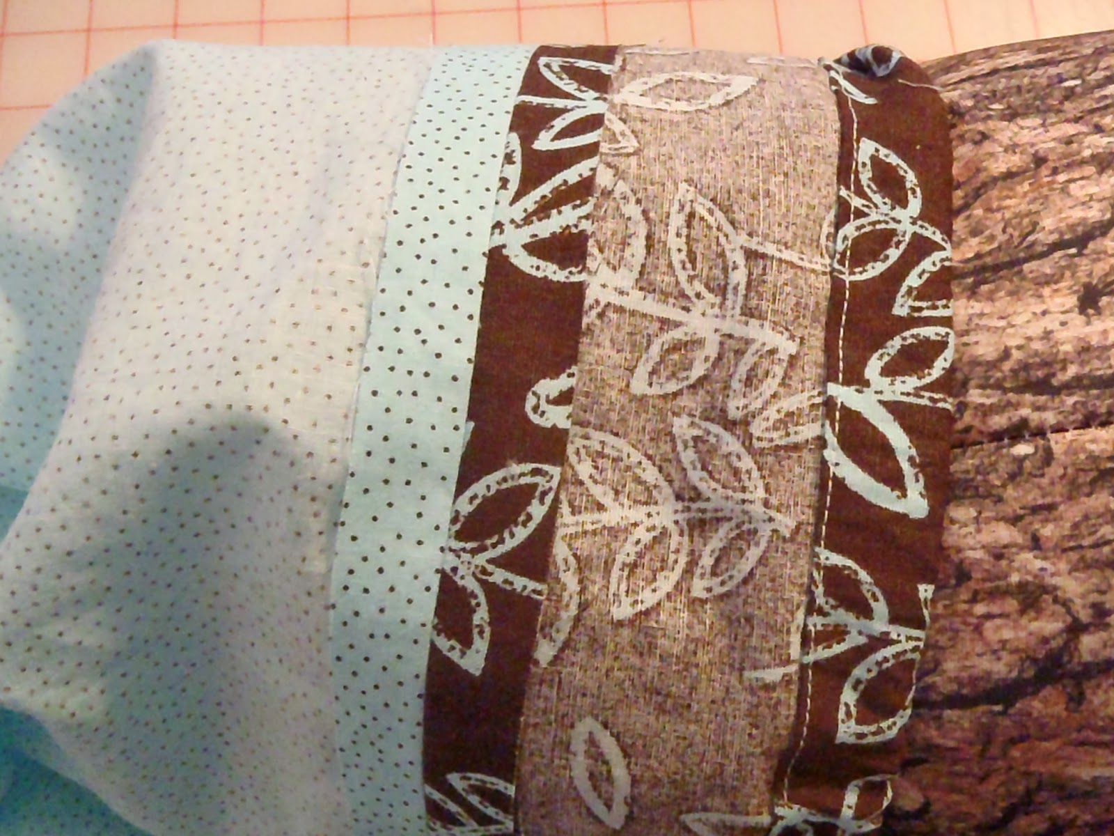 Becky's Blog lots of fun shtuff How to Make a Bolster/Neck Roll/Tube