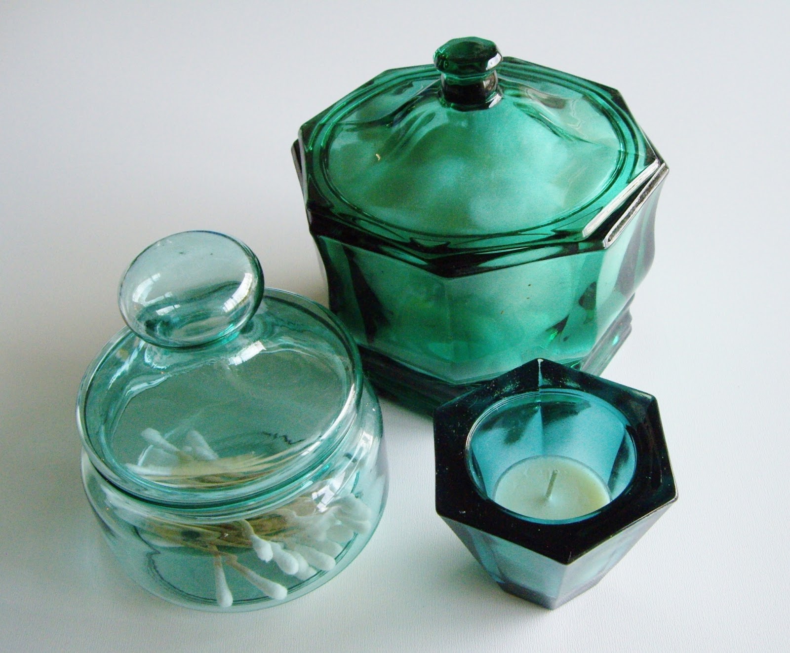 Vintagerous Vintage Glass Bathroom Storage with Vintage Glass