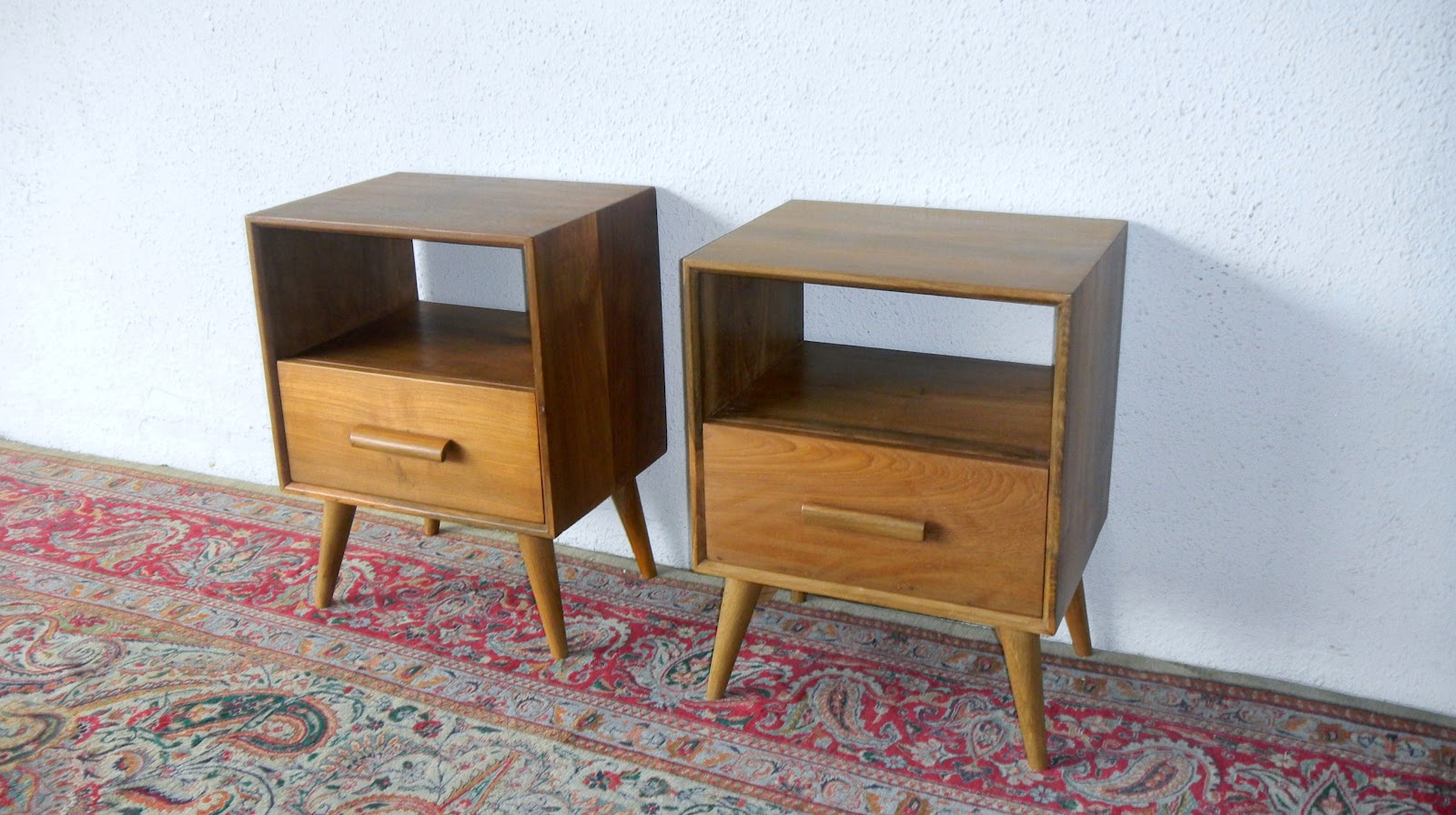 MID CENTURY MODERN BEDSIDE VINTAGE AND FINE REPRODUCTIONS