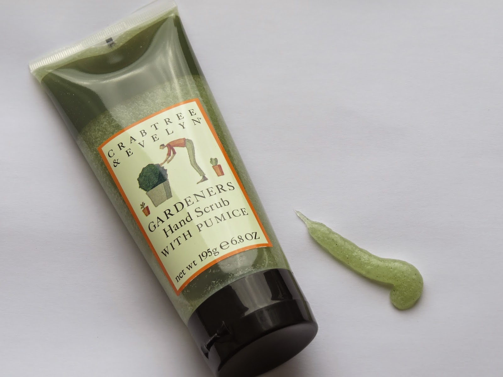Beauty Balm Crabtree & Evelyn Gardeners Hand Scrub with Pumice & an