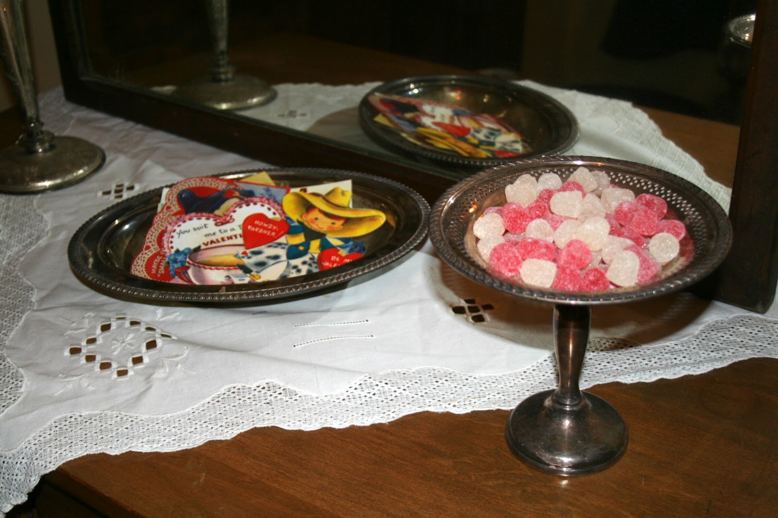 Romantic candles – romantic candles for valentine’s day – valentine’s Naked Thrift: Simple Valentine Display