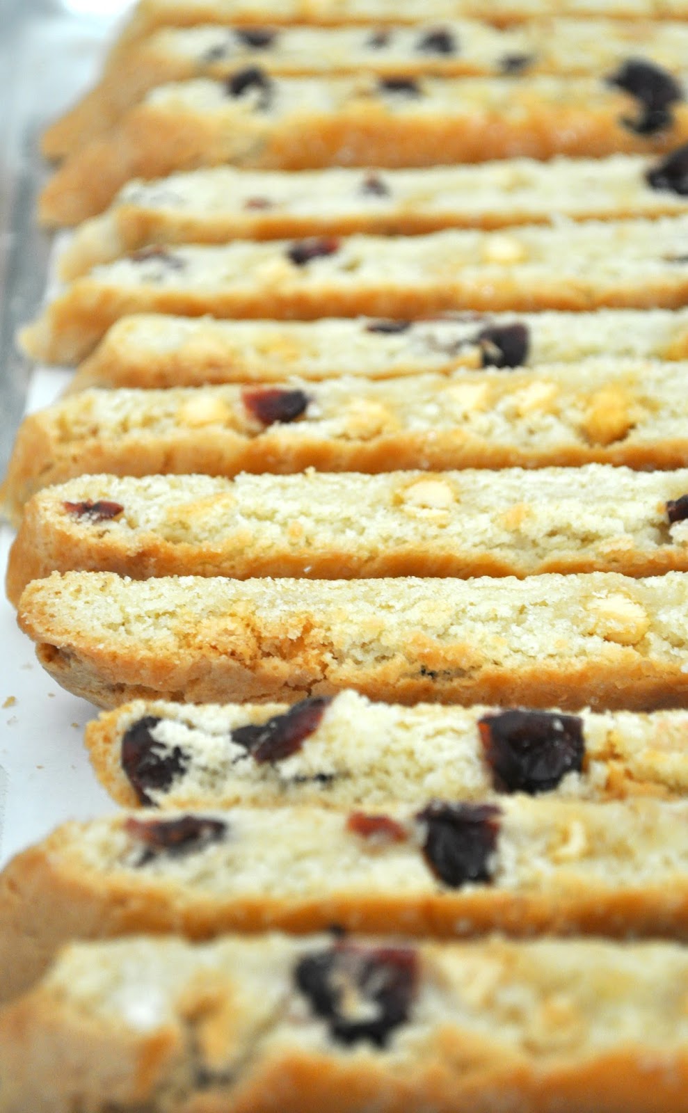 {how to make} quick and easy homemade biscotti w/ cranberries + white