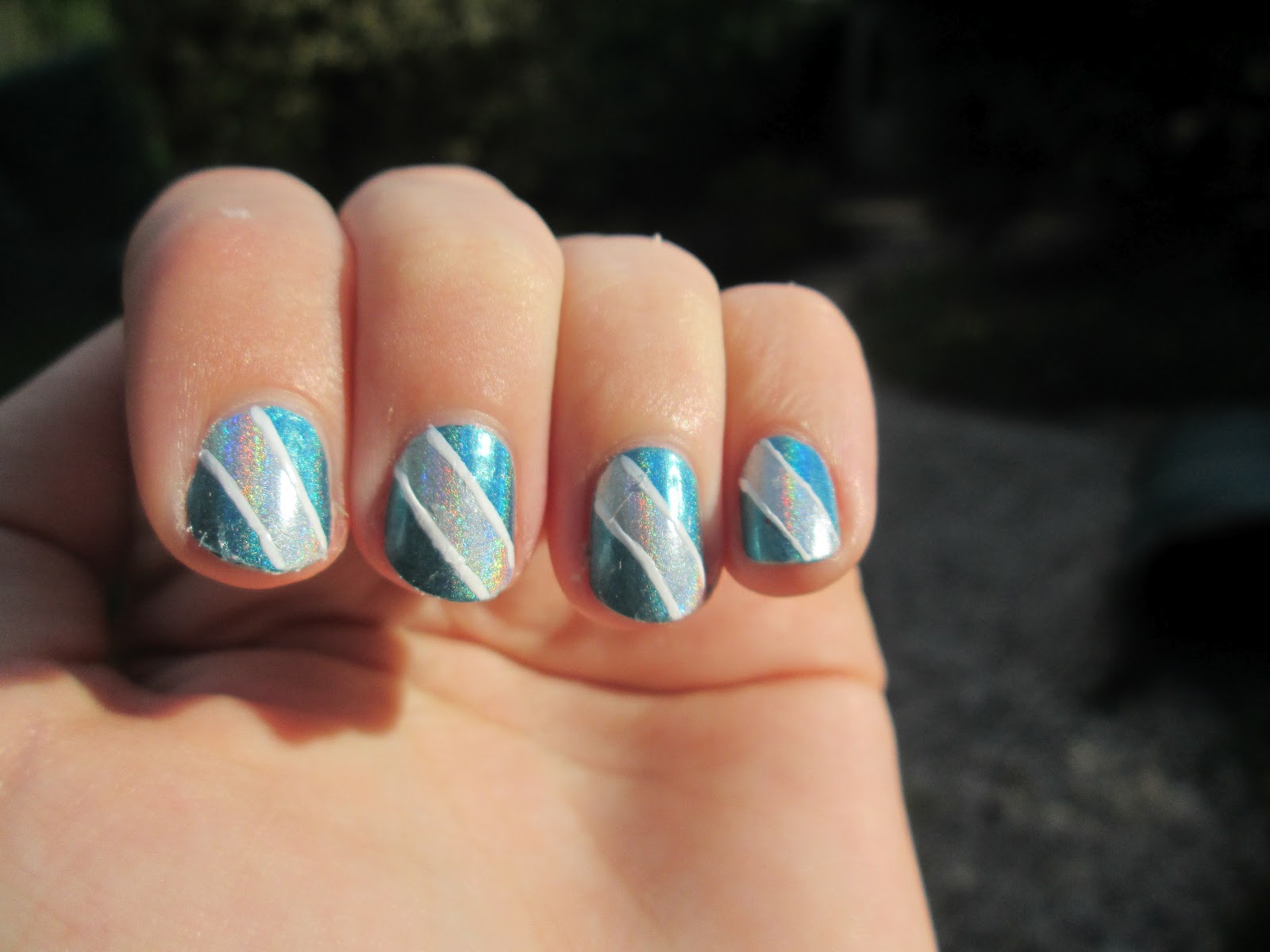Holographic Nail Designs for Beginners - wide 3