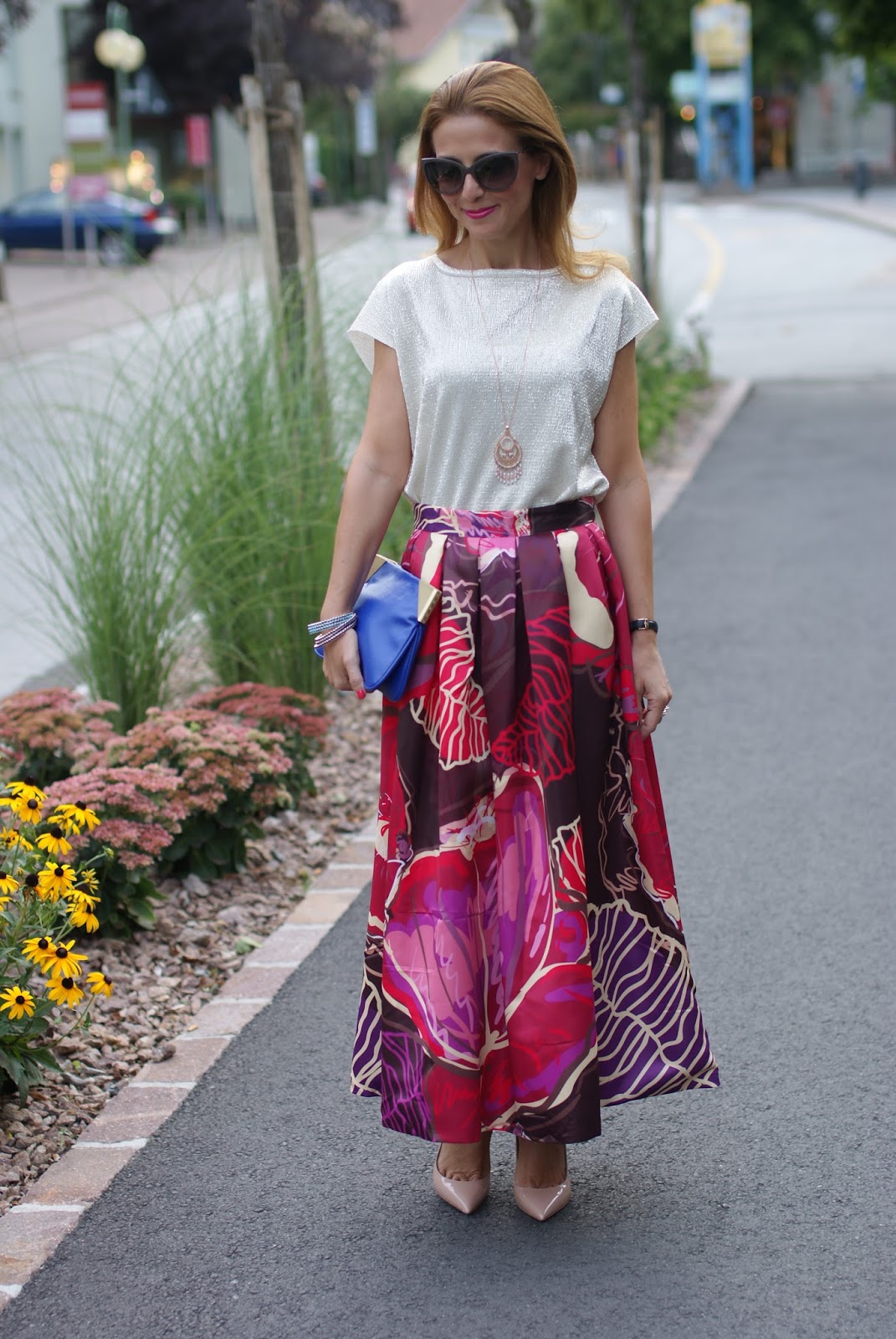 Chicwish exotic print maxi full skirt for an ethno chic outfit with Le Silla pumps and Luca Barra jewels on Fashion and Cookies fashion blog, fashion blogger style