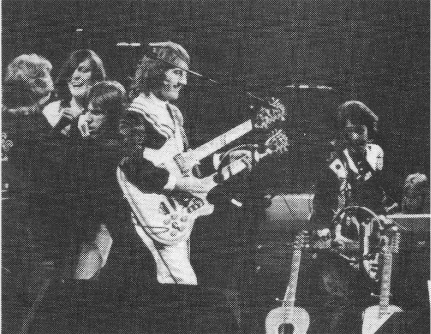 Meet the Beatles for Real Fan rush the stage for Wings