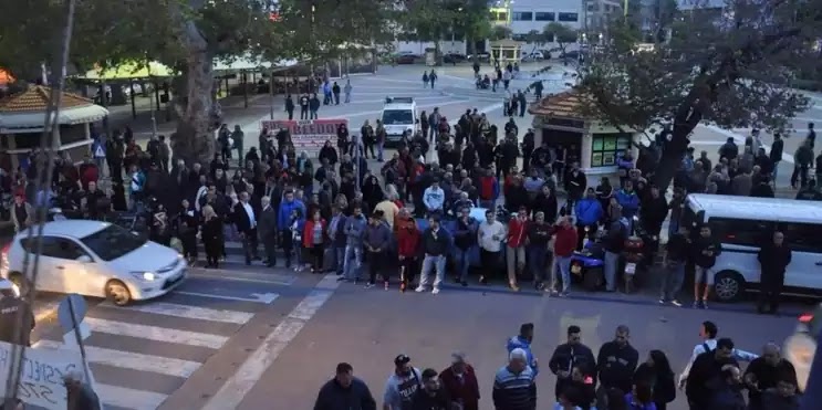 Συγκέντρωση διαμαρτυρίας το απόγευμα στη Χίο για το μεταναστευτικό «ΟΧΙ νέο χοτ σποτ στο νησί μας»λενε οι ναζιστές πολύ αργά έγιναν ναζιστές όμως! Συγκέντρωση διαμαρτυρίας το απόγευμα στη Χίο για το μεταναστευτικό «ΟΧΙ νέο χοτ σποτ στο νησί μας»λενε οι ναζιστές πολύ αργά έγιναν ναζιστές όμως!