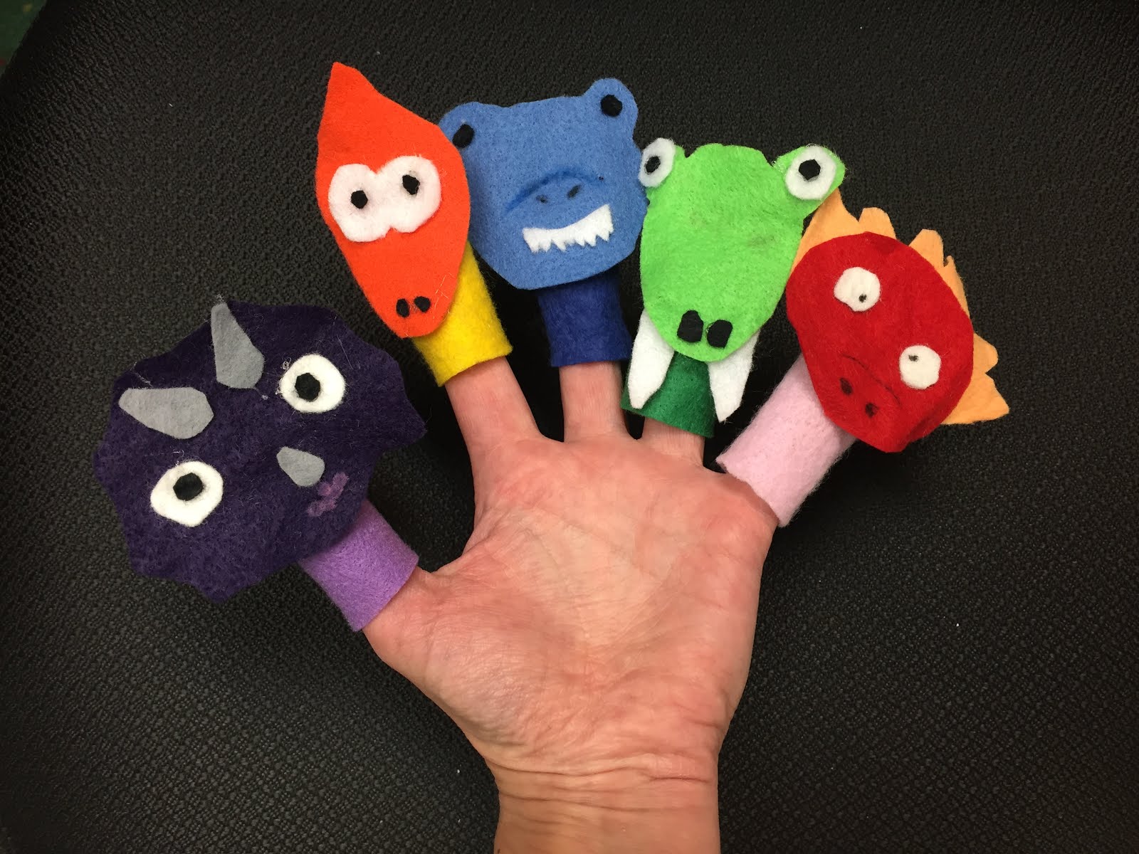 One For The Books Dinosaur Finger Puppets