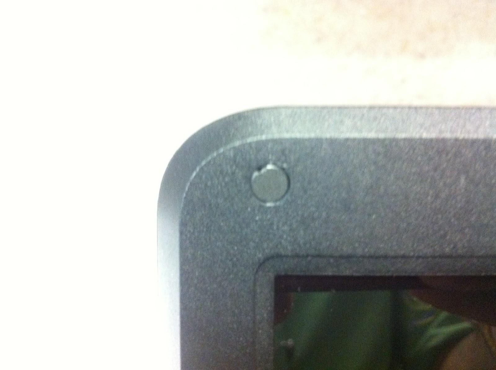 HOW TO REPLACE SCREEN ON TOSHIBA SATELLITE