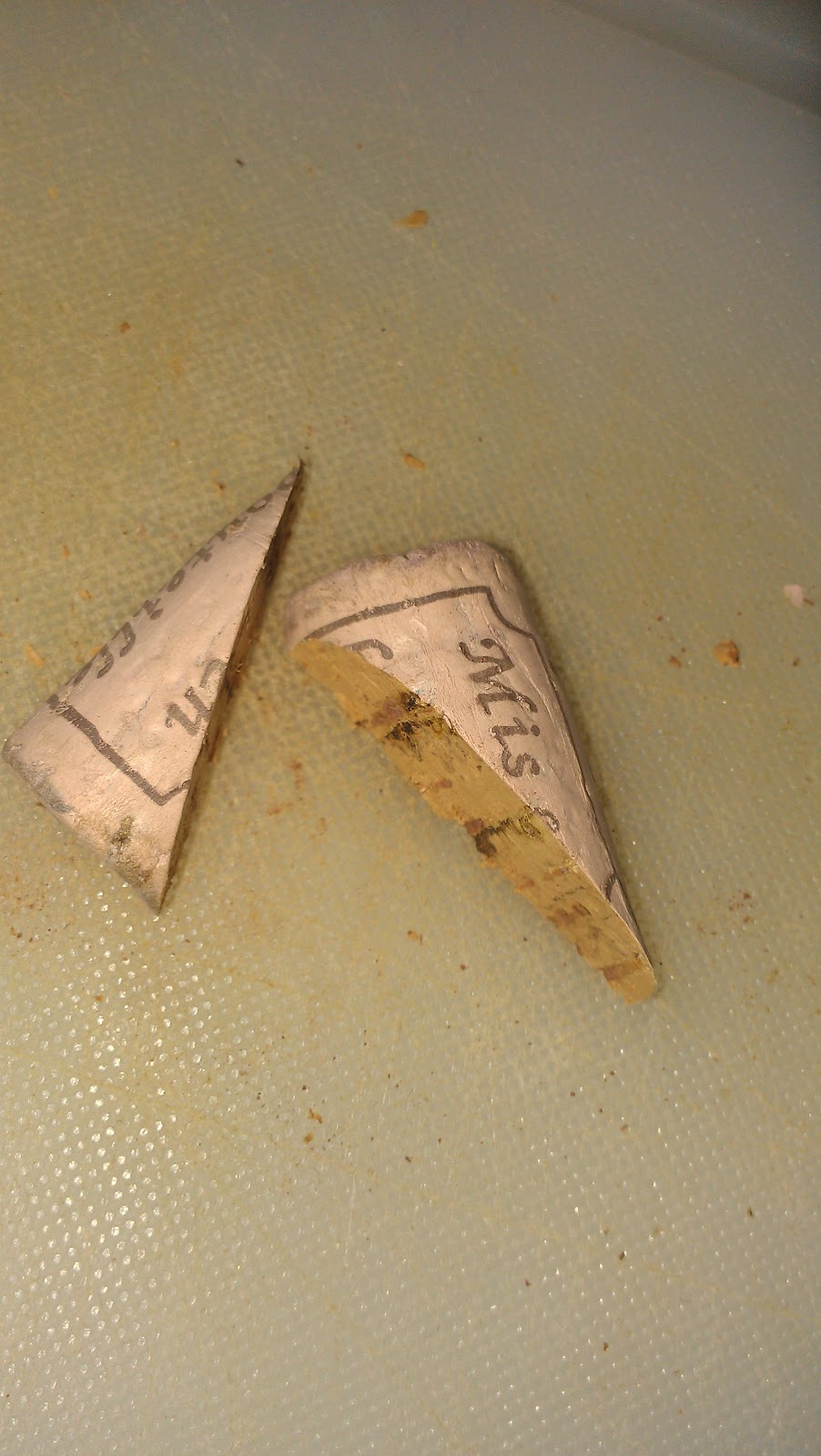 rainysunraynails Howto Cork Board. (unrelated nail art)