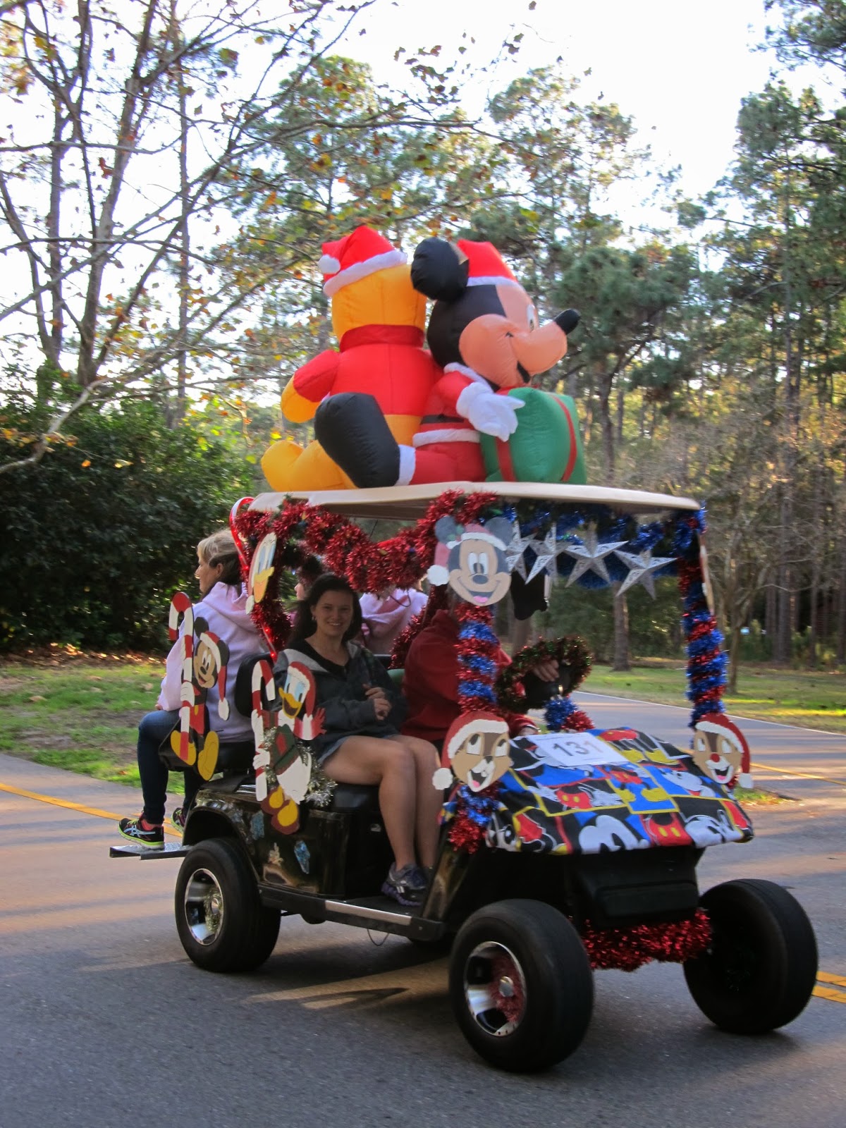 I Need Mom!: Christmas Eve Trailer Decor-2013