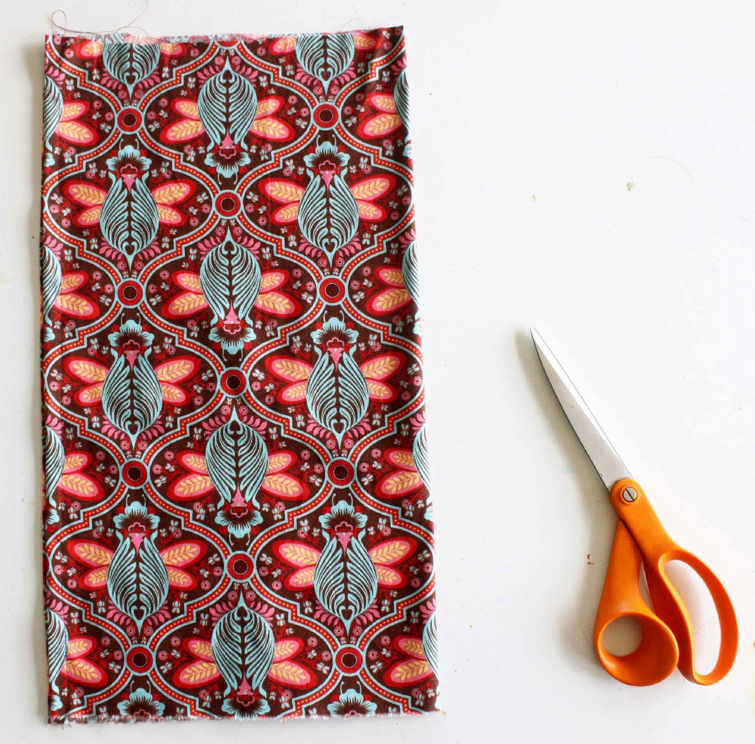 Getting Stitched on the Farm Tutorial How to Sew a Removable Pillow